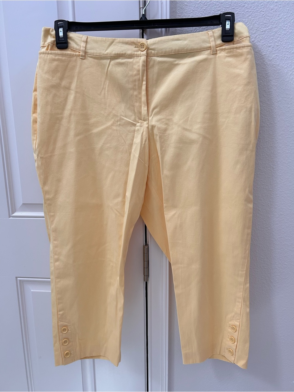 Talbots Pale Yellow Cropped Button-Hem Jeans